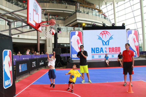 国篮球摆脱 国篮球摆脱