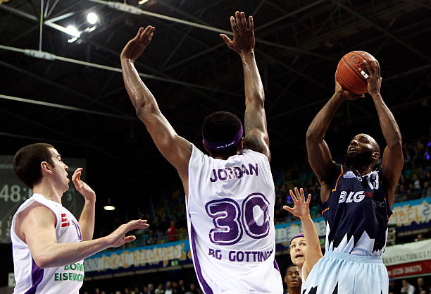 中的轻松氛 中的轻松氛